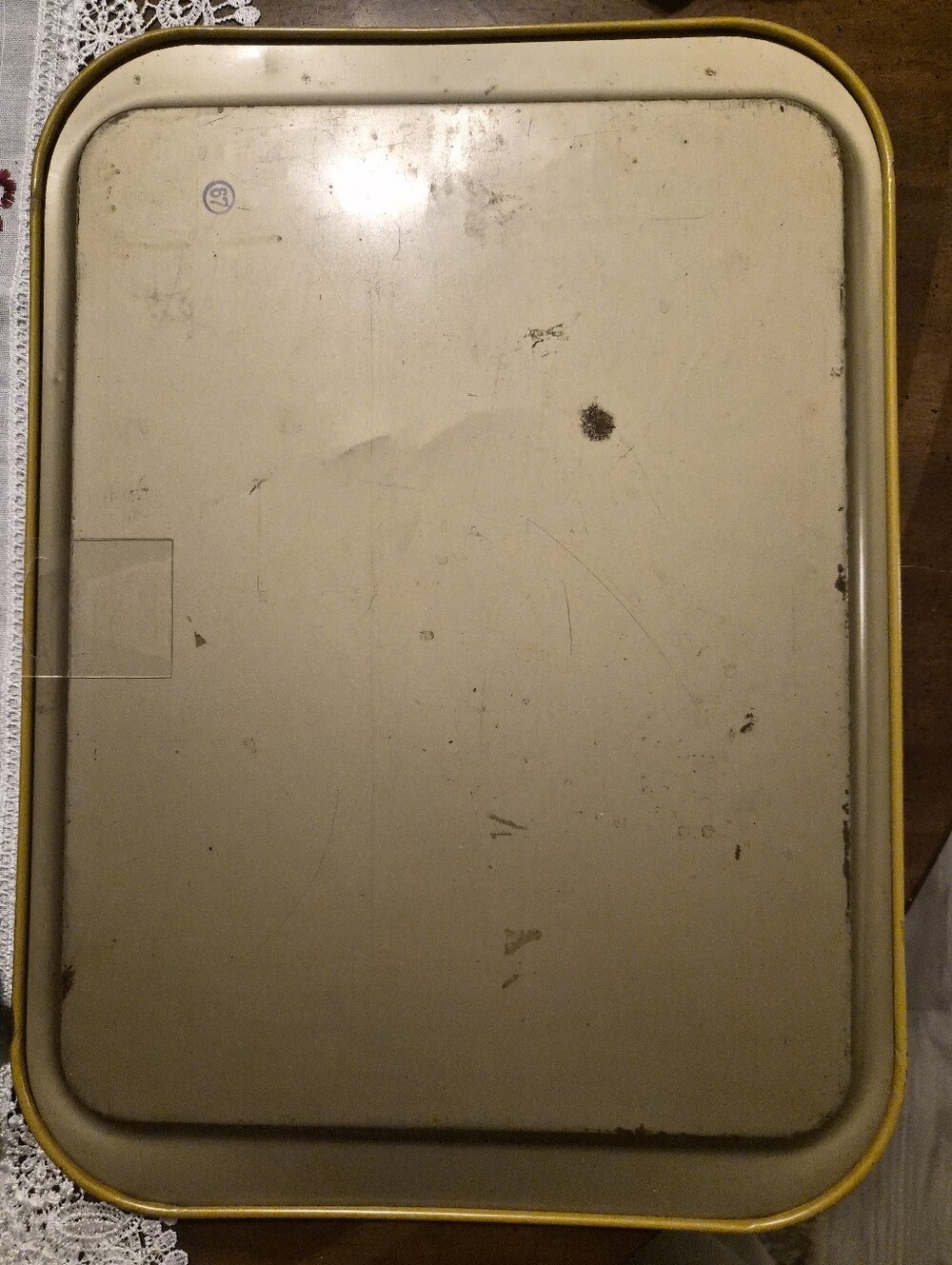 Vintage Decorative Metal Serving Toleware Tray in Black and Gold - Picture 5 of 6